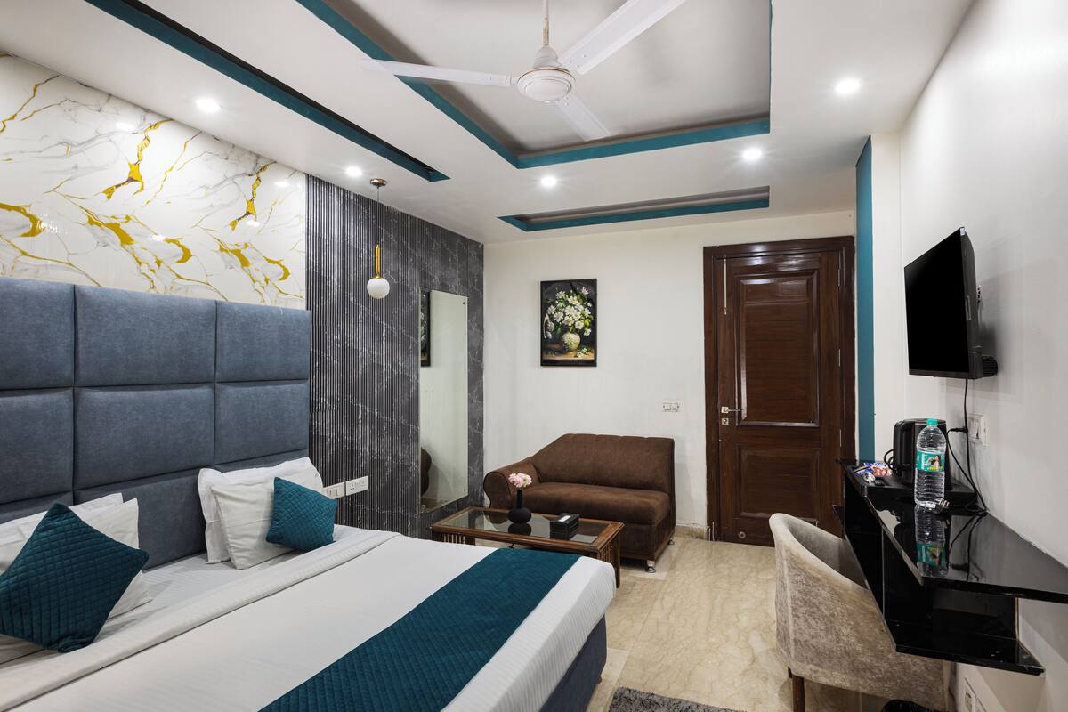 Deluxe Double Room | Free WiFi