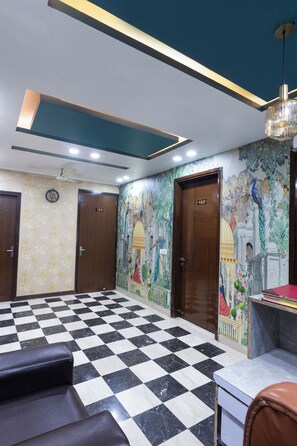 Reception - The Bed and Rock (New Delhi)