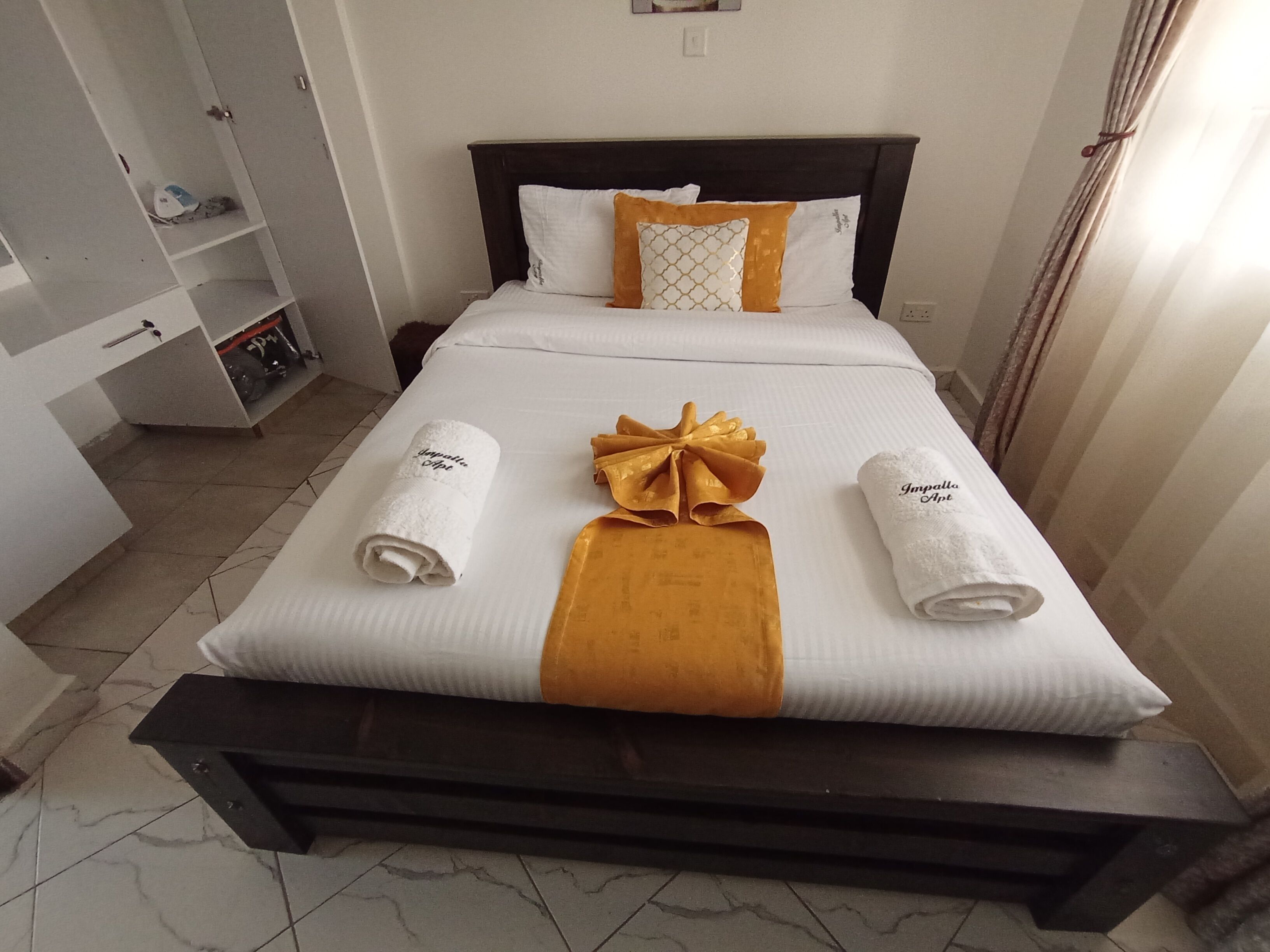 1 chambre, fer et planche à repasser, Wi-Fi, draps fournis