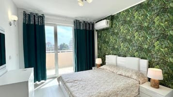 1 slaapkamer, een strijkplank/strijkijzer, reisbedje, gratis wifi