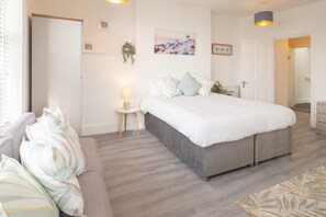Apartment | 1 bedroom, Internet - Host Stay Harbour Lights (Ramsgate)