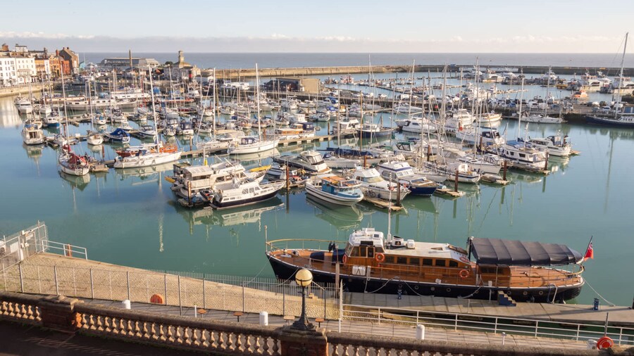 Host Stay Harbour Rest