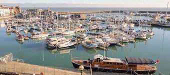 Host Stay Harbour Rest