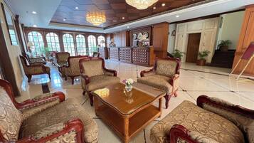 Sittområde i lobbyn