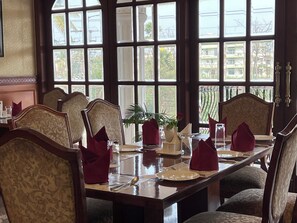 Restaurant - Hotel Royale de CASA (Guwahati)
