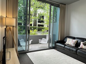 Living area - Modern Loft Retreat in Barton near Parliament House (Barton)