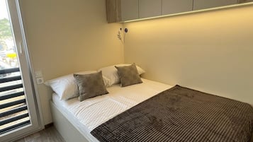 Mobile home (Two Bedroom Mobile Home with Terrace ) | 1 soveværelse