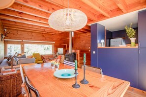House | 2 bedrooms, Internet - Liiiving in Ofir - Seaside Pool Bungalow (Esposende)