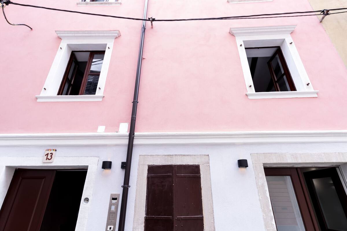 Apartment (Classic One Bedroom Apartment) | Exterior