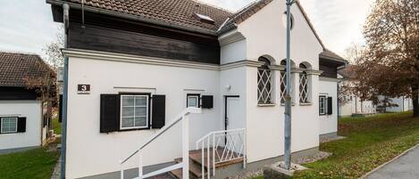 Apartment (Classic One Bedroom Apartment with Te) | Aussenbereich