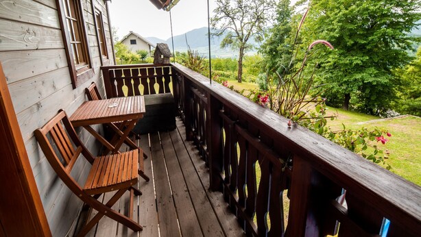House (Two Bedroom Holiday Home with Sauna) | Balcony - Serene Rustic Haven Holiday Home With Sauna (Bistrica ob Sotli)