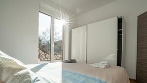 Huis (Three Bedroom Holiday Home with Terra)
