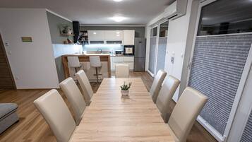 Casa (Three Bedroom Holiday Home with Terra) | Comedor