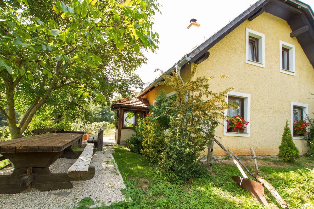 Cottage (Five Bedroom Holiday Home with Sauna) | Exterior