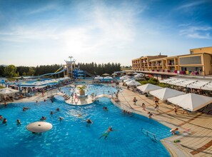 Outdoor pool - Stylish Retreat With BBQ and Modern Amenities Near Terme (Brežice)