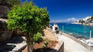 House (Two Bedroom Holiday Home) | Exterior