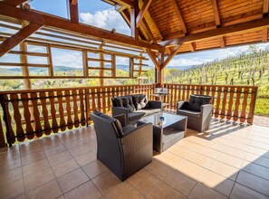 Ferienhaus (One Bedroom Holiday Home with Terrace) | Balkon