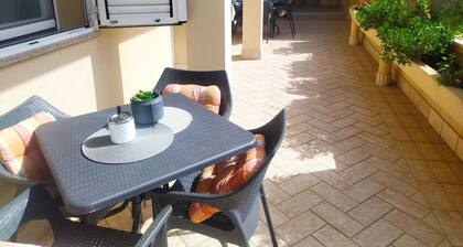 Charming One Bedroom Apartment Povljana