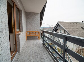 Apartament (Two Bedroom Apartment with Balcony) | Balcó