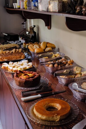 Frokostbuffé er inkludert hver dag