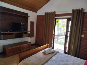 Honeymoon Room | View from room - POUSADA VIKING PENEDO (Itatiaia)