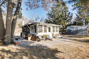 Apartment (0 Bedroom) | Interior - 4 Mi to Main Street: Riverfront Minnesota Cabin (Elk River)