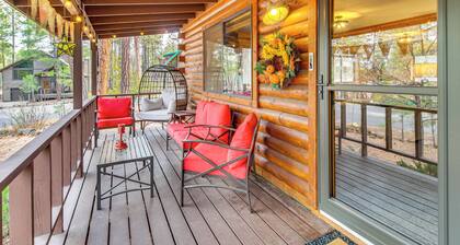 5 Mi to Woodland Lake Park: Cabin in Pinetop!