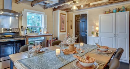 Walk to Beach: Historical Fredericksburg Home