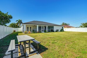 House (3 Bedrooms) | Front of property