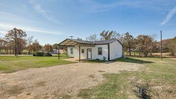 House (2 Bedrooms) | Front of property
