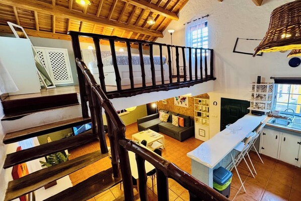 TV - Alojamento Ponta Negra T1 by PontaNegraAzores (Praia da Vitória)