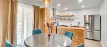 Chic Farmhouse, 3Mi to Lake-pet Friendly & Golfing