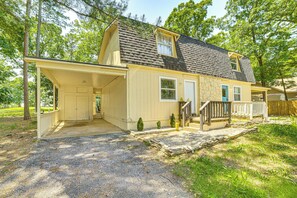 Apartment (2 Bedrooms) | Interior - Chic Farmhouse, 3Mi to Lake-pet Friendly & Golfing (Eureka Springs)