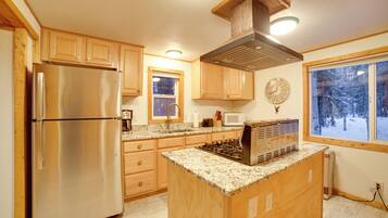 Apartment (0 Bedroom) | Bahagian dalam