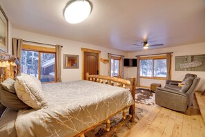 Interior - Studio Steps to Kenai River w/ Fire Pit! (Sterling)