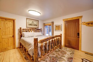Interior - Studio Steps to Kenai River w/ Fire Pit! (Sterling)