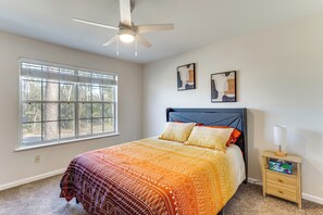 Apartment (2 Bedrooms) | Interior - 3 Mi to Fsu: Townhome w/ Patio in Tallahassee! (Tallahassee)