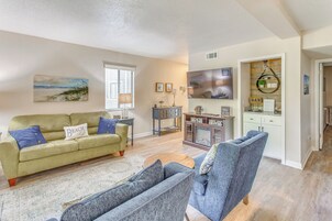 Apartment (2 Bedrooms) | Front of property