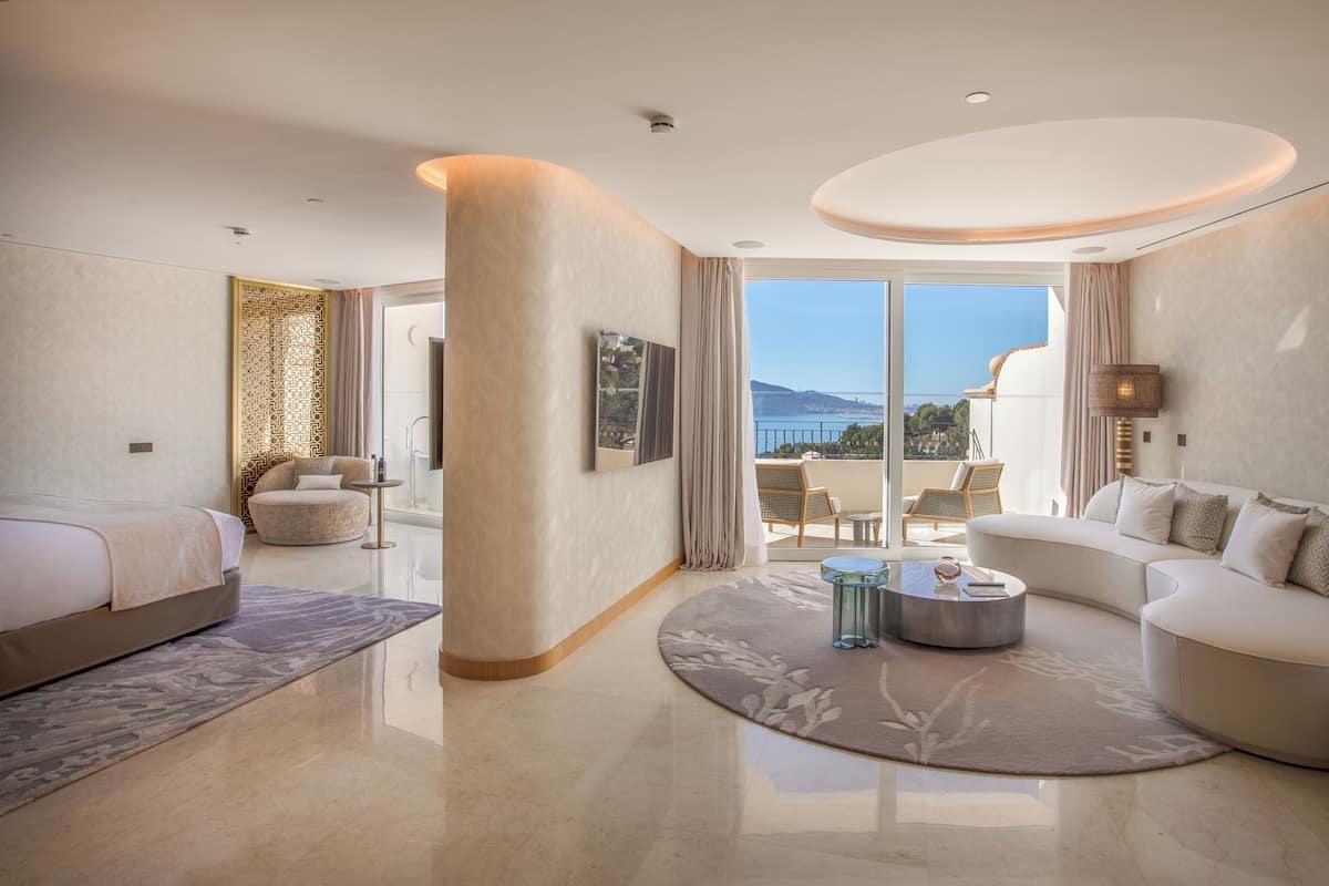 Grand Suite | 2 bedrooms, Egyptian cotton sheets, premium bedding, down comforters