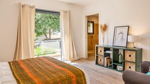 4 Schlafzimmer, Bügeleisen/Bügelbrett, WLAN, Bettwäsche