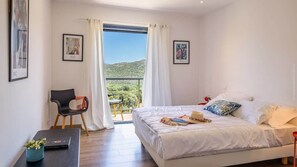 4 sovrum, strykjärn/strykbräda, wi-fi och sängkläder