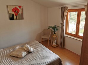 apartman (One Bedroom Apartment with Balcony an) | 1 hálószoba és gyerekágy/csecsemőágy (felár ellenében)