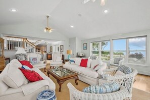 Smart TV - Lovely home with heated pool, dock and the best views! RPMS158 (Chatham)