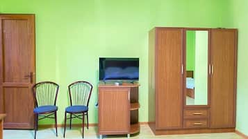 In-room safe, iron/ironing board, free WiFi