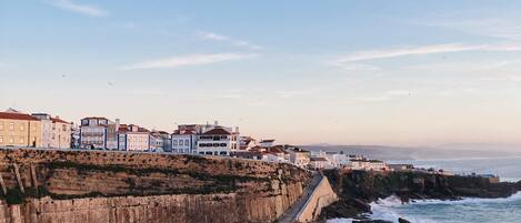 Casa | 4 quartos, escrivaninha