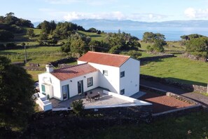 House | 6 bedrooms, Internet