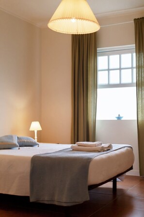 House | 6 bedrooms, Internet