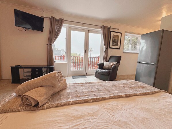 Suite | 1 bedroom, desk, Internet - Garden Cottage - Houtbay (Cape Town)