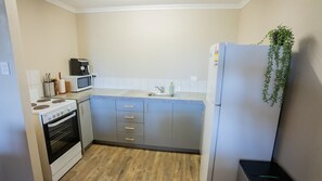 Private kitchen - Stay On Scadden (South Hedland)