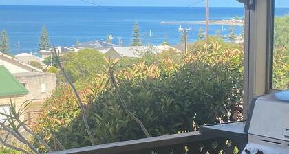 Alba - Stunning sea views, Free WiFi! Off peak special!